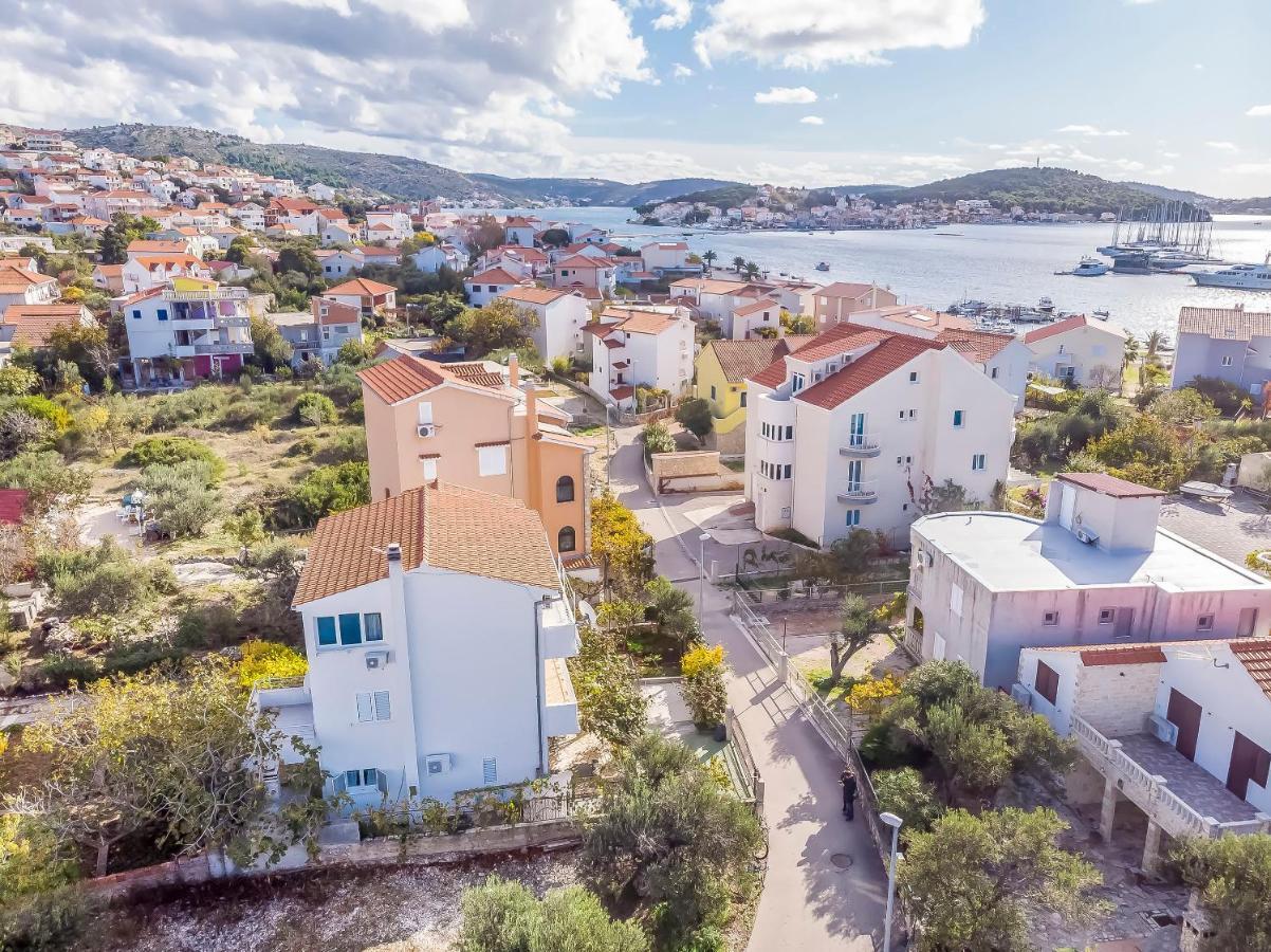 Apartments Karleusa Rogoznica  Dış mekan fotoğraf